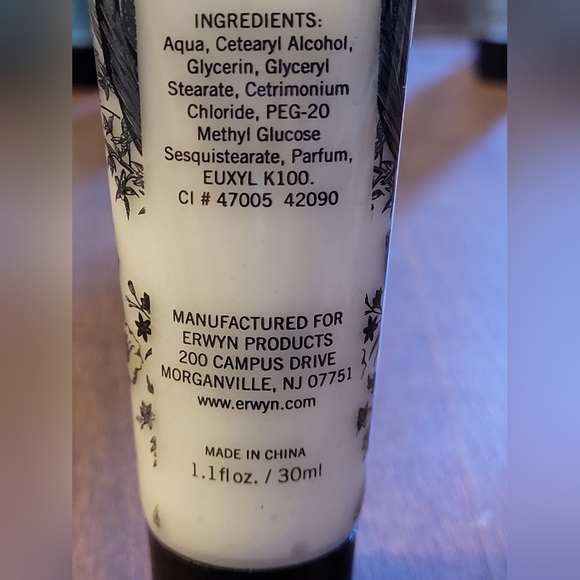 New My Earth toiletries - Picture 2 of 3